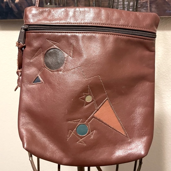 NEW Heifer Studio Artisan Made Abstract Designs Brown Leather Bag Crossbody - Picture 2 of 7